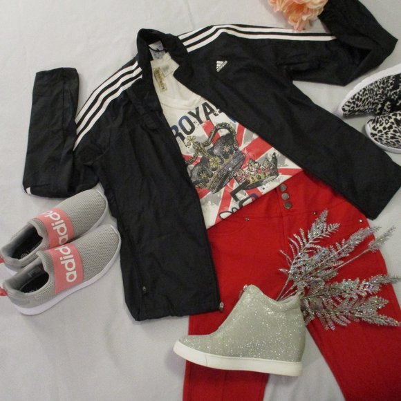 🌹 ADIDAS MARATHON 3-STRIPES JACKET – SIZE M - NWT 🌹 - Picture 13 of 16